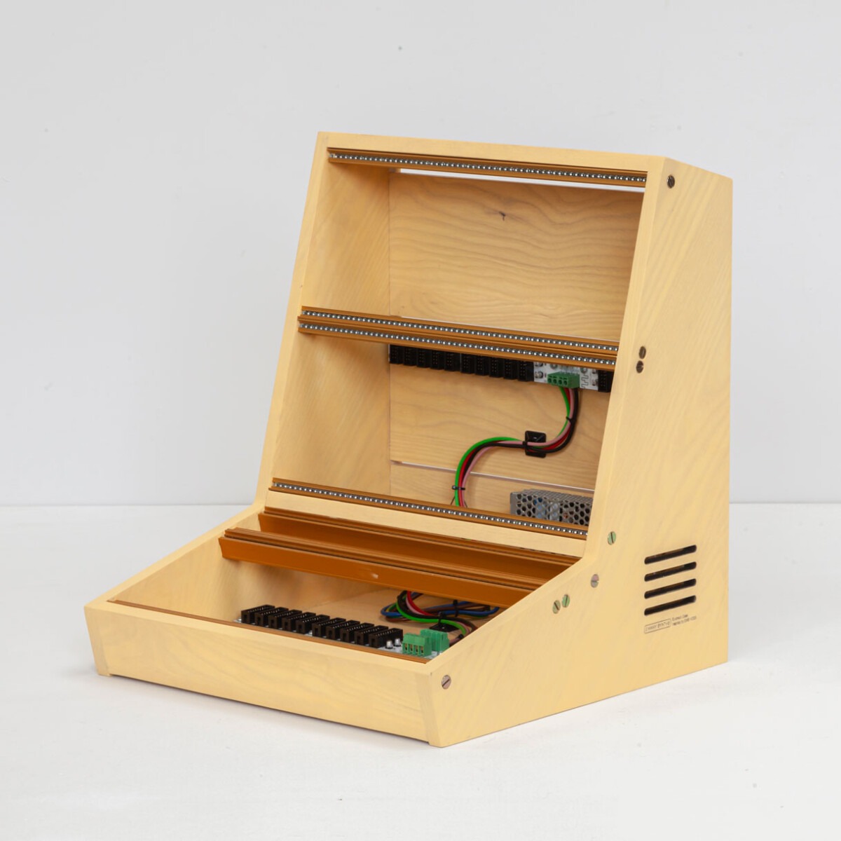 10U 60HP - YELLOW coloured Eurorack case with GOLD rails