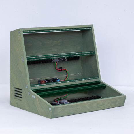 10U-84HP-GREEN-Eurorack-case---2-Many-Synths---Superbooth-Special-Editions-2024---IMG_7775 10U-84HP-GREEN-Eurorack-case---2-Many-Synths---Superbooth-Special-Editions-2024---IMG_7775
