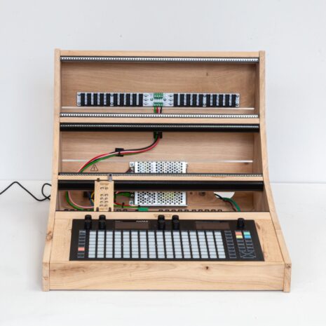 10U-XXHP-XXX-Eurorack-case---2-Many-Synths---Superbooth-Special-Editions-2024---IMG_7887 10U-XXHP-XXX-Eurorack-case---2-Many-Synths---Superbooth-Special-Editions-2024---IMG_7887