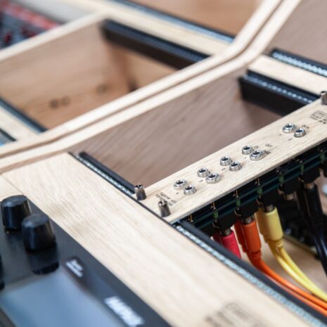 10U-XXHP-XXX-Eurorack-case---2-Many-Synths---Superbooth-Special-Editions-2024---IMG_7901 10U-XXHP-XXX-Eurorack-case---2-Many-Synths---Superbooth-Special-Editions-2024---IMG_7901