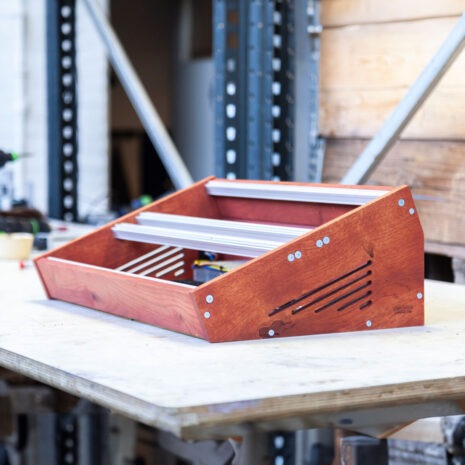 2-Many-Synths---7U-104HP-in-persian-red---IMG_7482 2-Many-Synths---7U-104HP-in-persian-red---IMG_7482