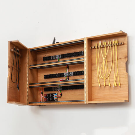 2-Many-Synths---Eurorack-9U-104HP-Wall-Cabinet-prototype-in-solid-Oak---IMG_6023 2-Many-Synths---Eurorack-9U-104HP-Wall-Cabinet-prototype-in-solid-Oak---IMG_6023