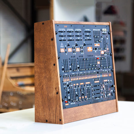 2-Many-Synths---Solid-Oak-enclosure-for-Behringer-2600-in-walnut-coloured-linseed-oil---IMG_1941