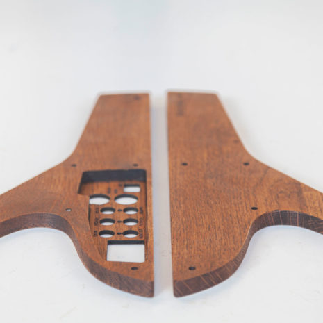 2-Many-Synths---Solid-Oak-sidepanels-for-Moog-Little-or-Sub-Phatty-in-walnut-coloured-linseed-oil---IMG_9048