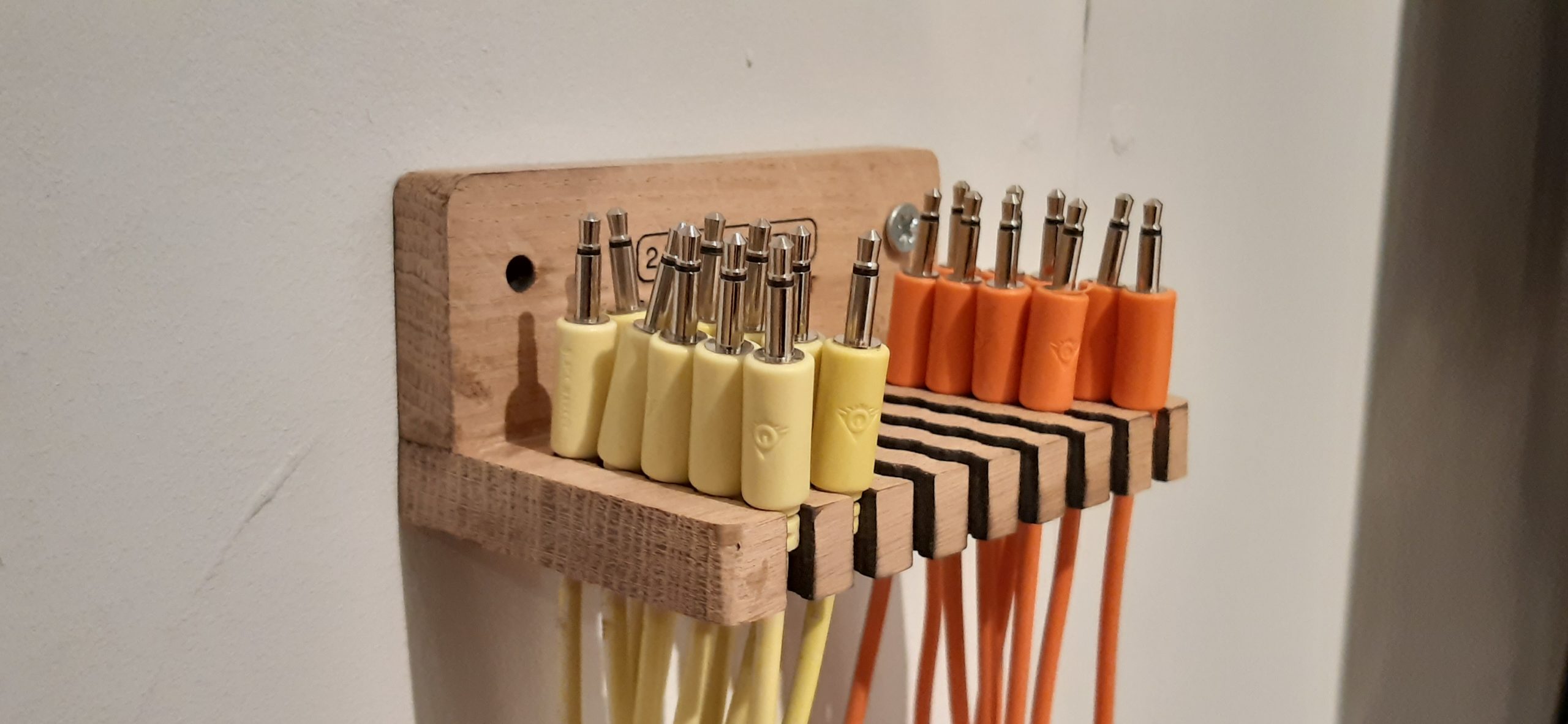 Patch cable holder in solid Oak and/or patch cables 2 Many Synths