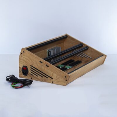 7U 84HP Eurorack case in solid oak with black rails
